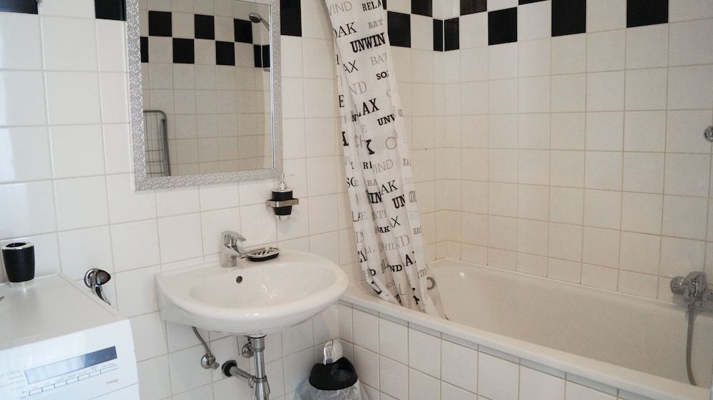 Modern Apartment in The Heart of Vienna 5 Apartment 16