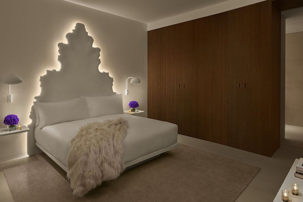 The Madrid EDITION Superior Room, 1 King Bed 2