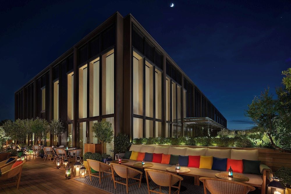 undefined The Madrid EDITION 2