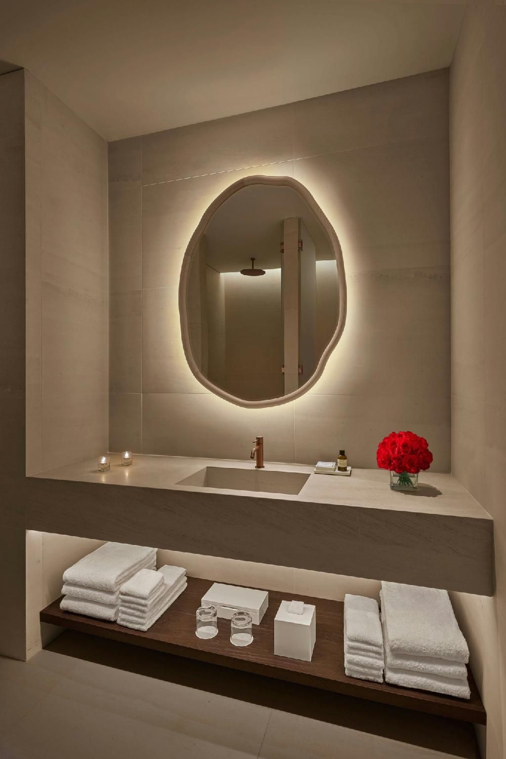 undefined The Madrid EDITION 7