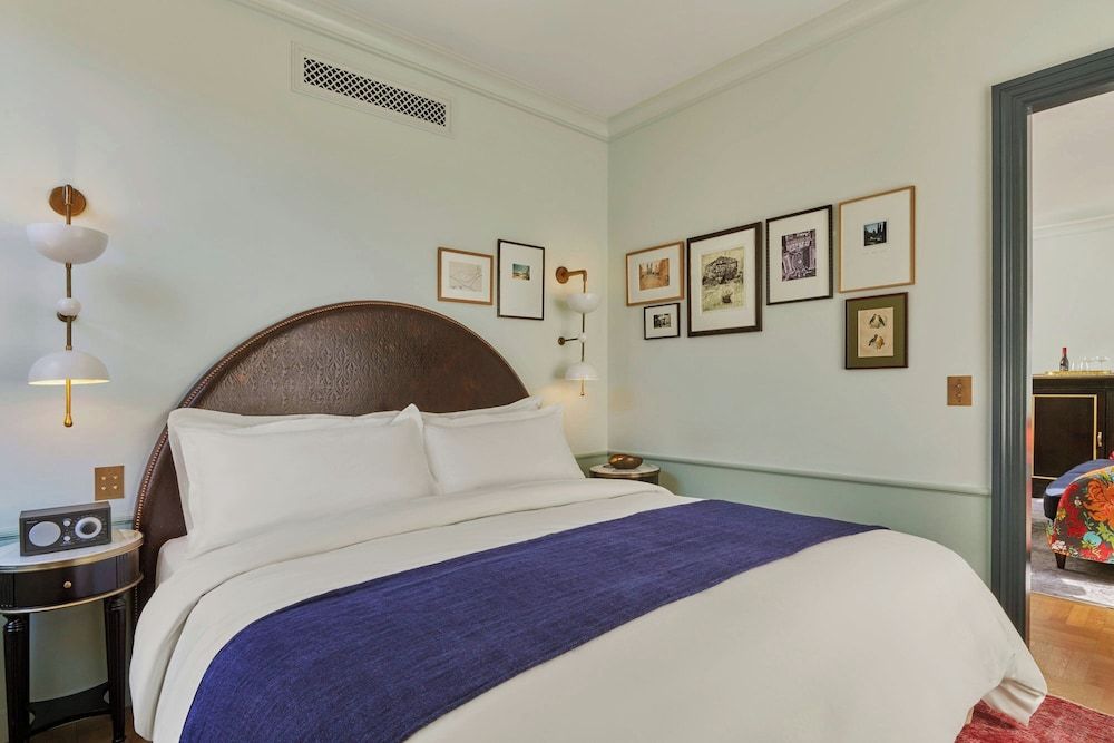 undefined Hotel Per La, Autograph Collection 4