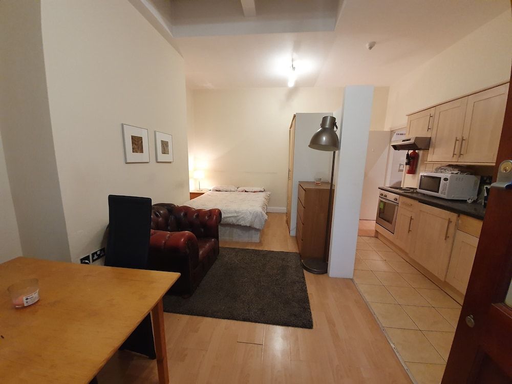 Studio Apartment in South Kensington 10 Studio 25