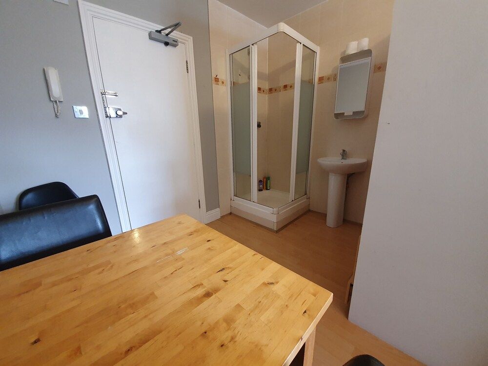 Studio Apartment in South Kensington 10 Studio 40