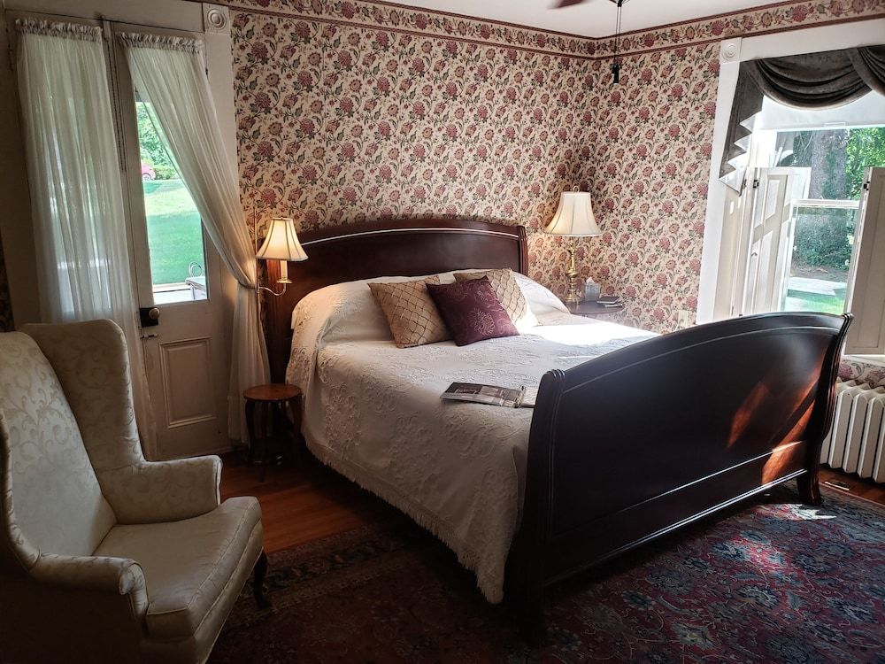 The Copper Beech Suite