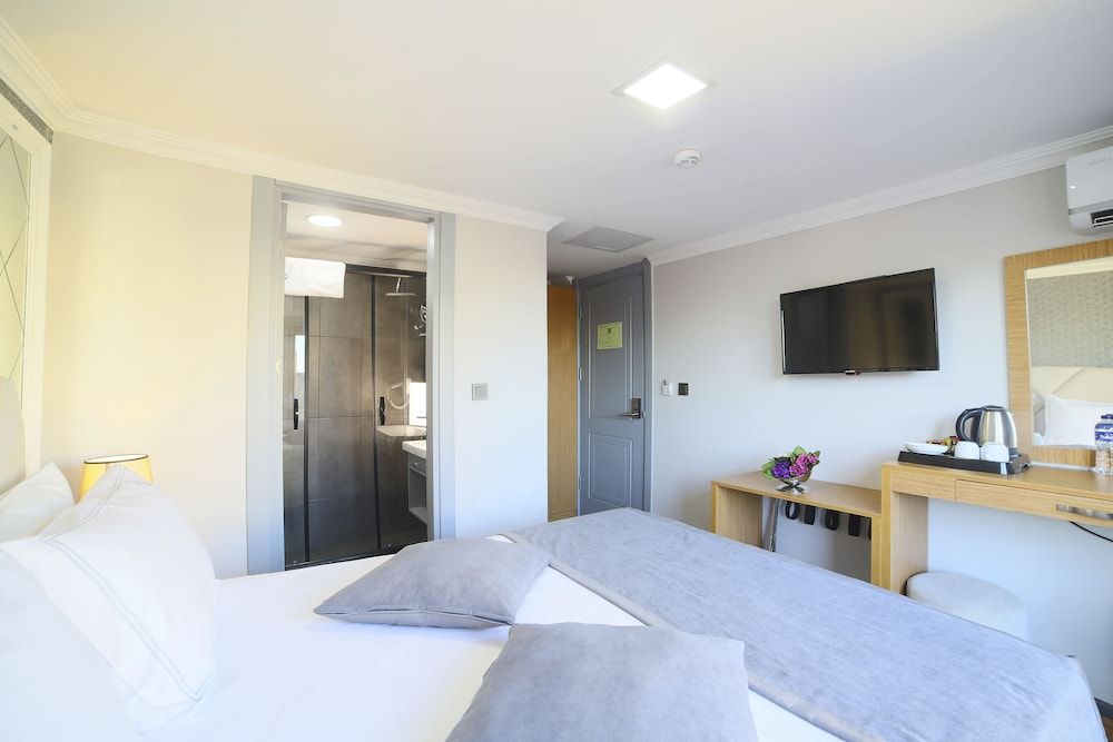 Almina Inn Hotel Economy Double or Twin Room 8