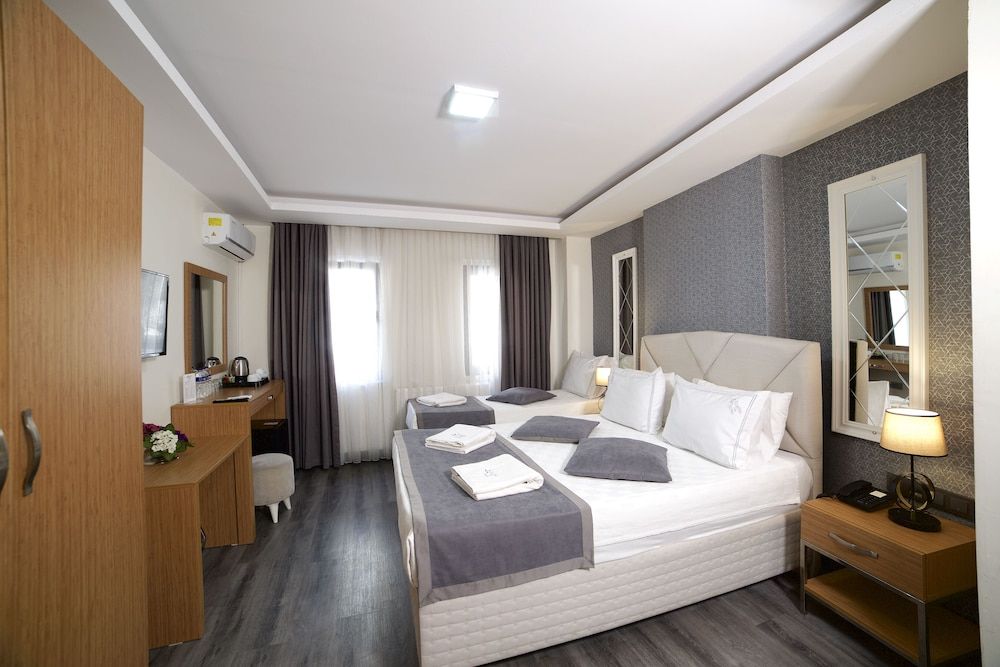 undefined Almina Inn Hotel 2