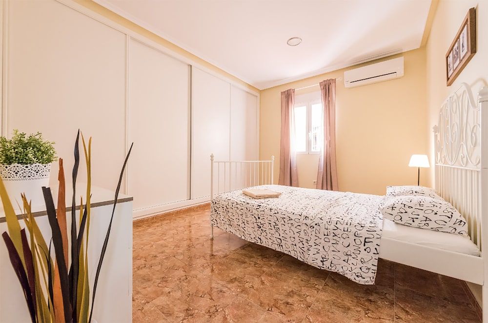 Boutique Apartments in the Heart of Madrid Design Apartment, 1 Bedroom (Delightful Apt Historic District-Sol) 2