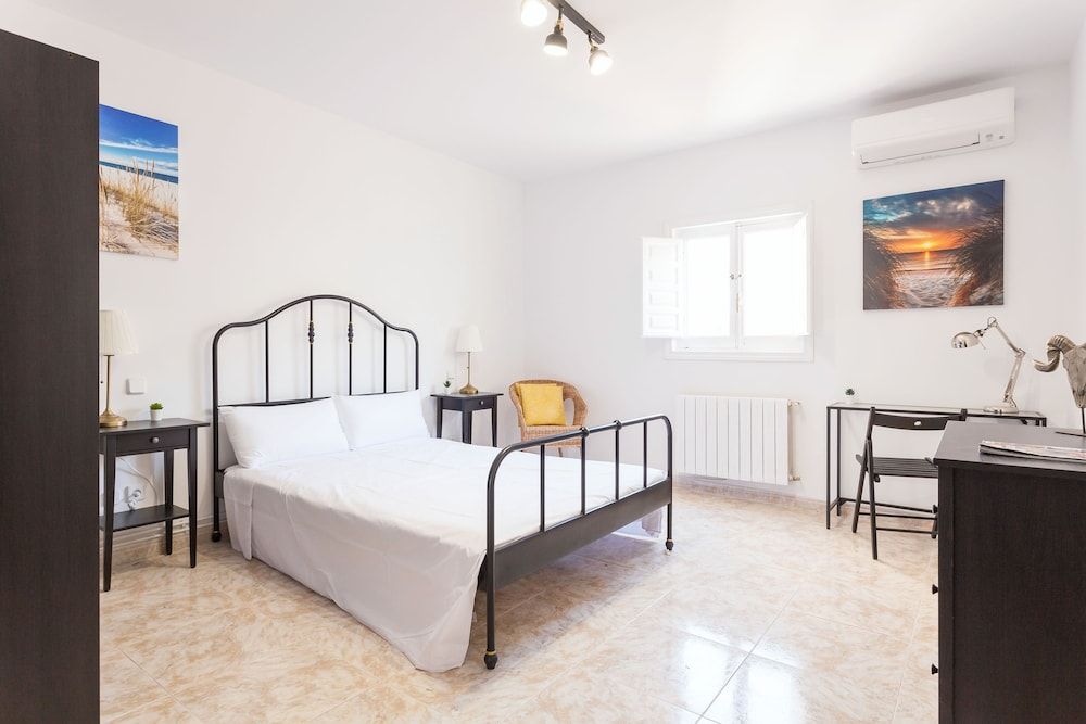 Boutique Apartments in the Heart of Madrid Design Apartment, 1 Bedroom (Design Urban Apt. Historic District)