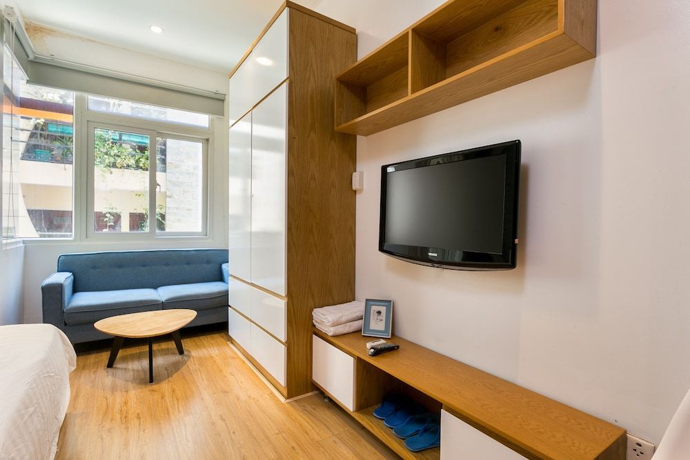 The Art - Sunshine Ben Thanh Deluxe Studio (Window) 4