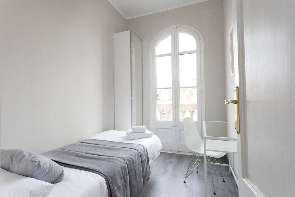 undefined Barcelona Fira Apartments 4