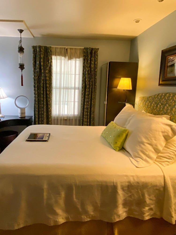 Hotel 1110 - Adults Only