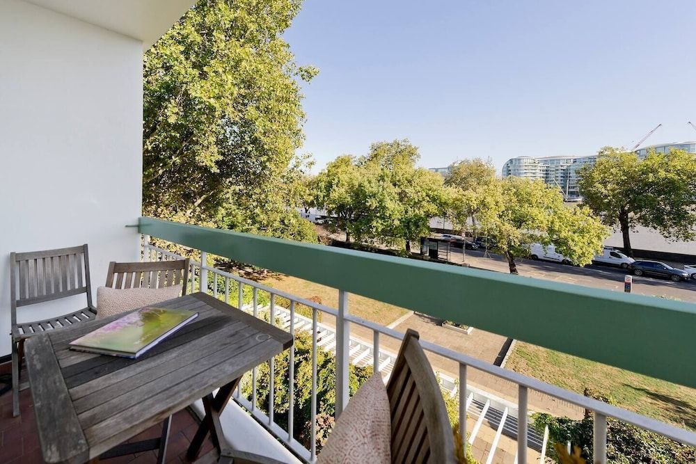 Bright 2-bed Apartment in Fashionable Chelsea Apartment (2 Bedrooms) 15