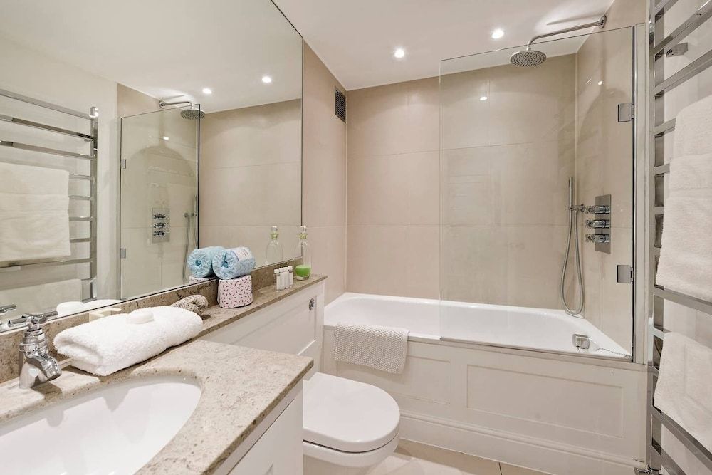 Bright 2-bed Apartment in Fashionable Chelsea Apartment (2 Bedrooms) 16