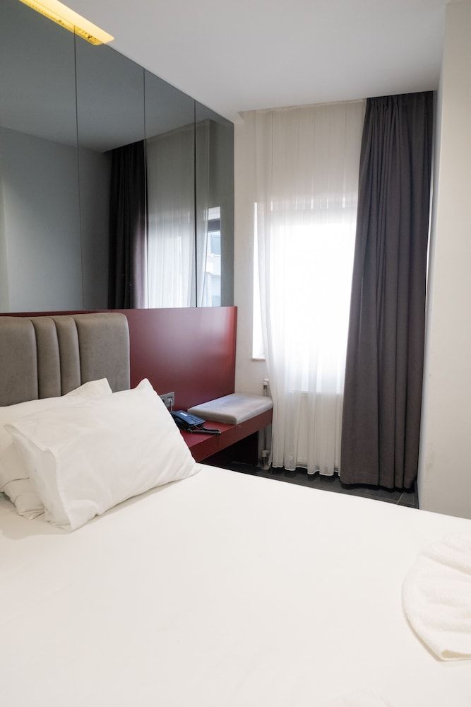 Voir Hotel Pera Standard Double Room 4