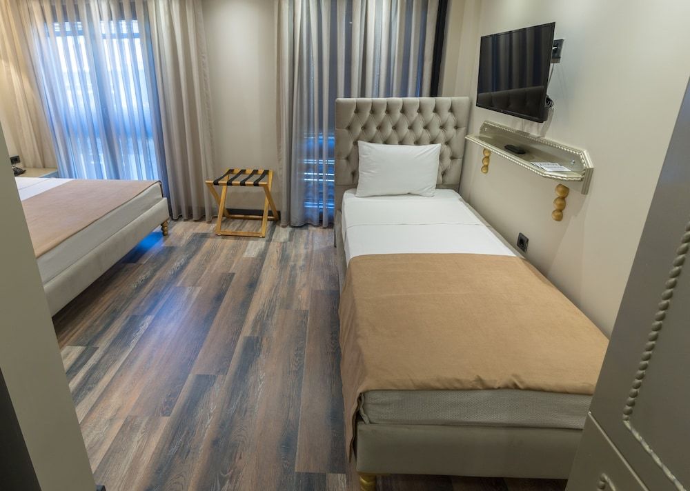 undefined Hotel Mardia