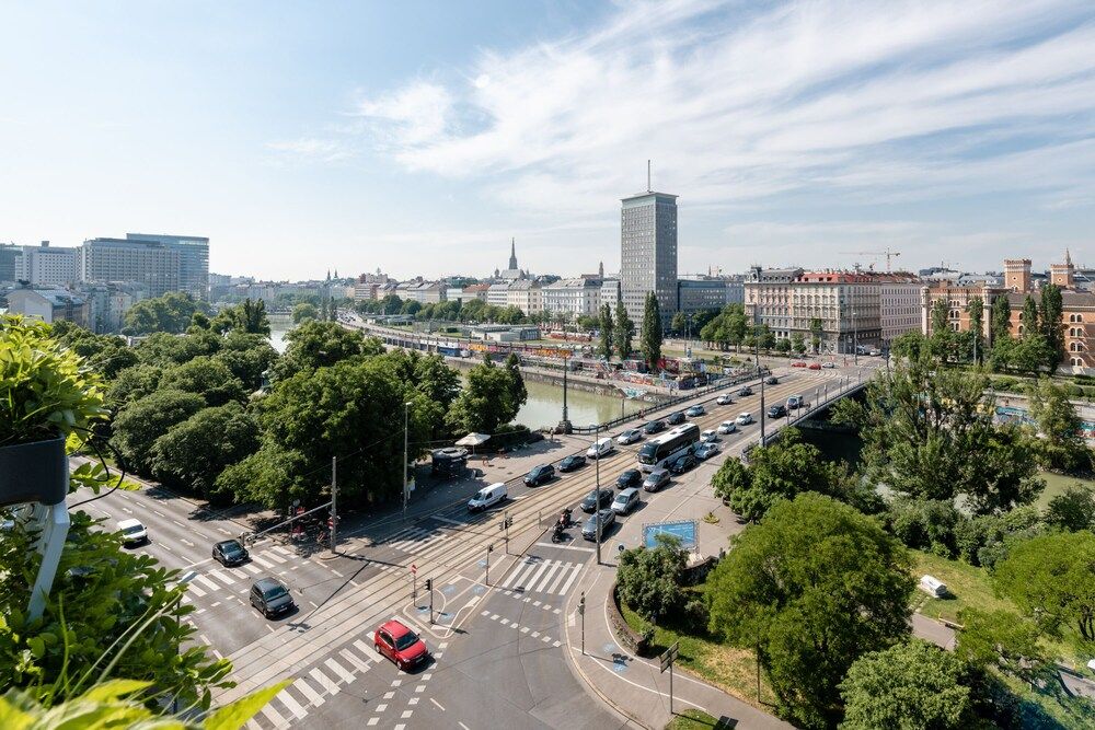 Skyflats Vienna Ring View Panoramic Apartment, Terrace (Sauna, Whirlpool) 20