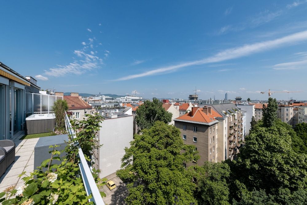 Skyflats Vienna Ring View Panoramic Apartment, Terrace (Sauna, Whirlpool) 18