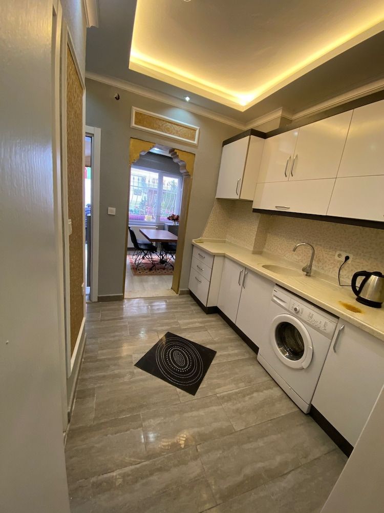 undefined Elisa Hotel 8