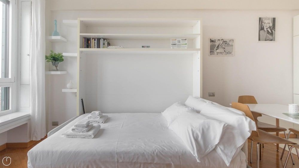 undefined Biancamano 2 10