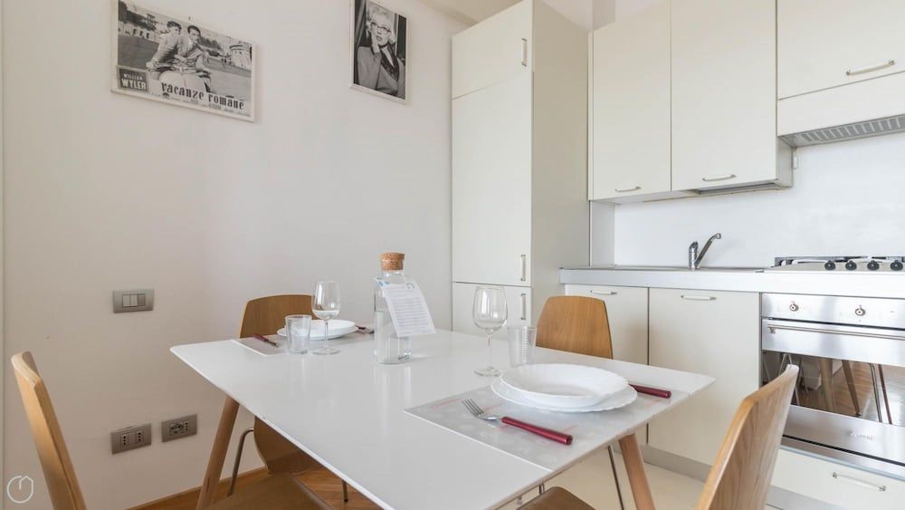 undefined Biancamano 2 3