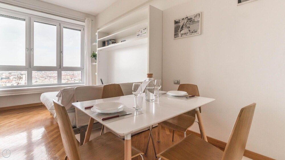 undefined Biancamano 2 8