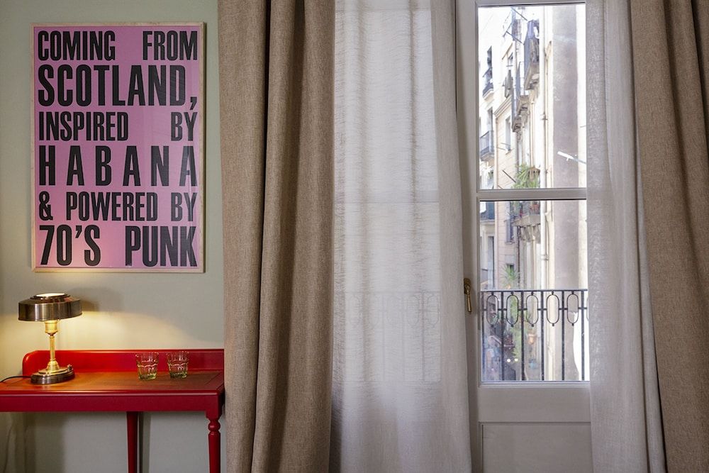 chic&basic Habana Hoose Deluxe Double Room With Balcony 7