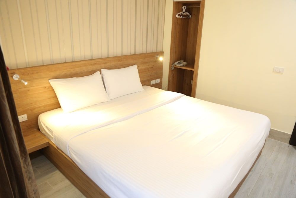 undefined Rose Nana Hotel 7