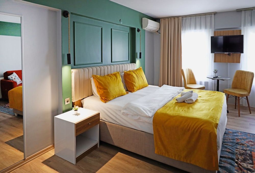 undefined Galata Aristo 2