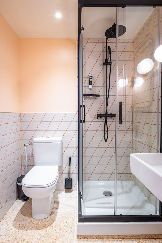 The People - Paris Nation - Hostel Double Room 9