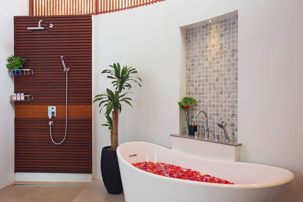 Eranda Pool Spa Villa, Chaweng 2-Bedroom Villa with Sea View 6