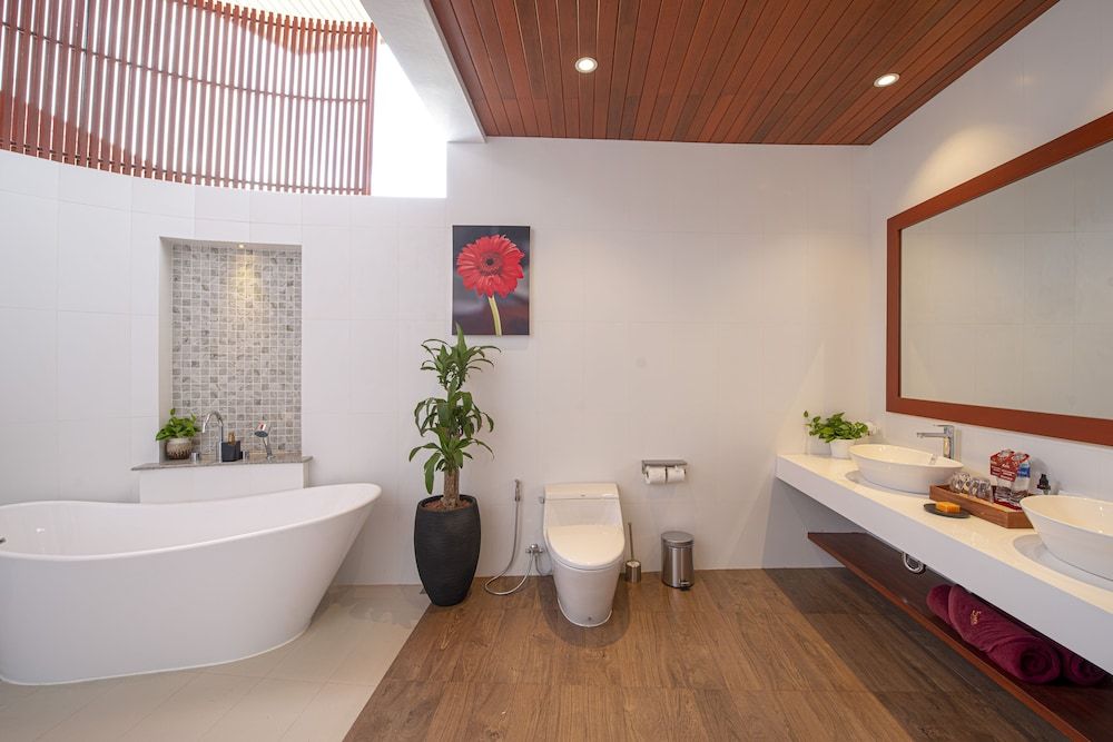 Eranda Pool Spa Villa, Chaweng 3-Bedroom Villa with Sea View 7