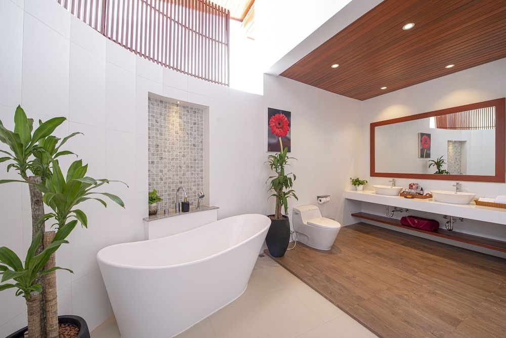 Eranda Pool Spa Villa, Chaweng 3-Bedroom Villa with Sea View 6