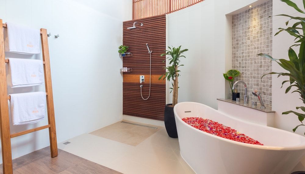 Eranda Pool Spa Villa, Chaweng 2-Bedroom Villa with Sea View 7