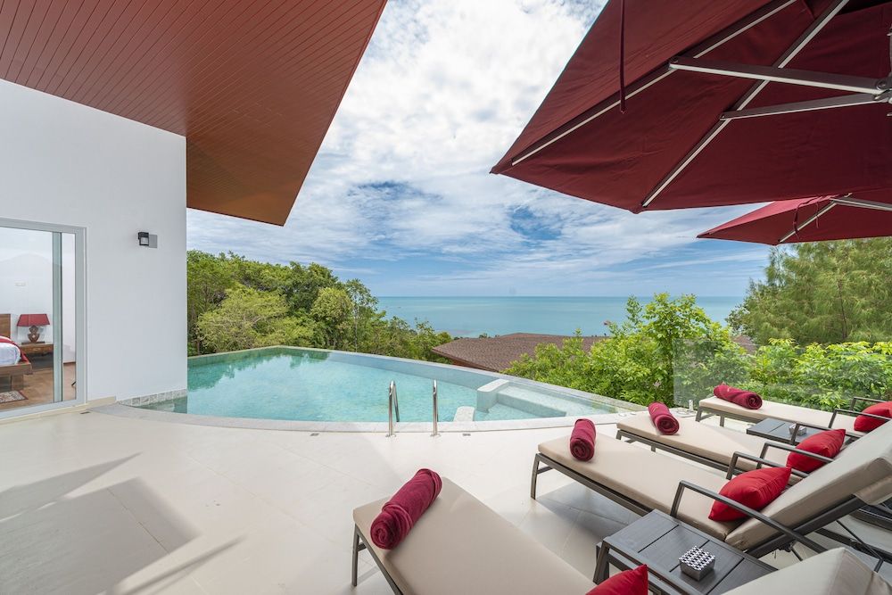 Eranda Pool Spa Villa, Chaweng 3-Bedroom Villa with Sea View 4
