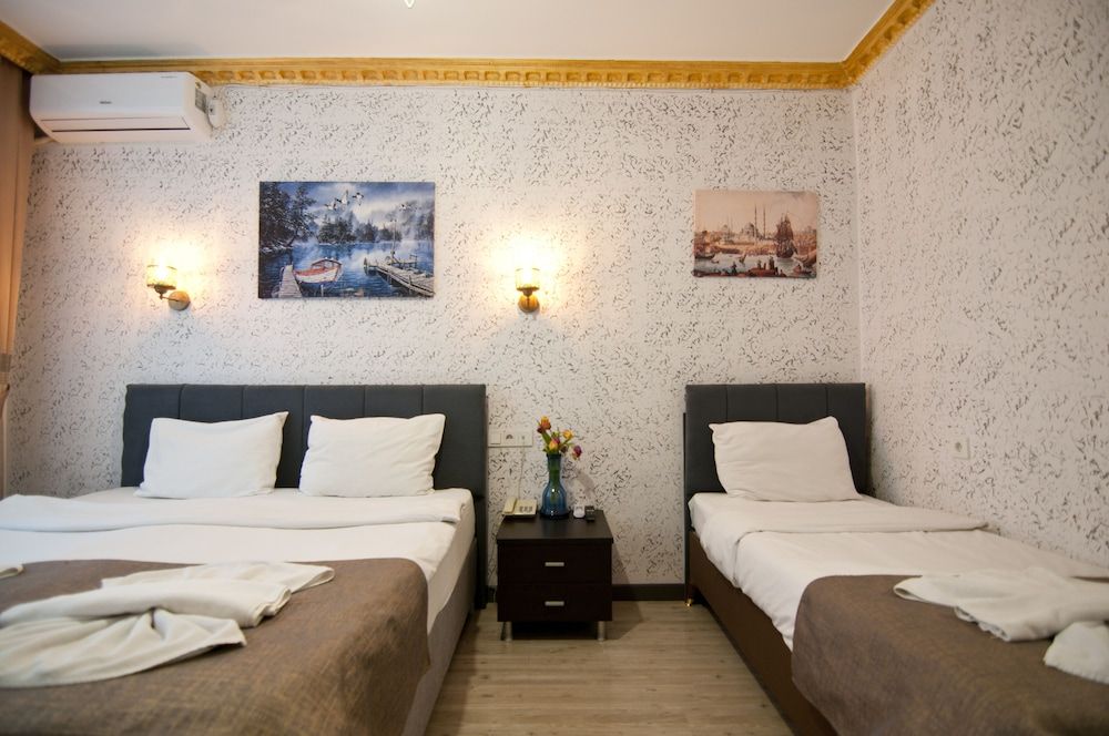 Golden Horn Park Hotel Standard Triple Room 7