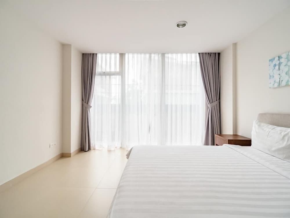 undefined Glenwood Residences 9