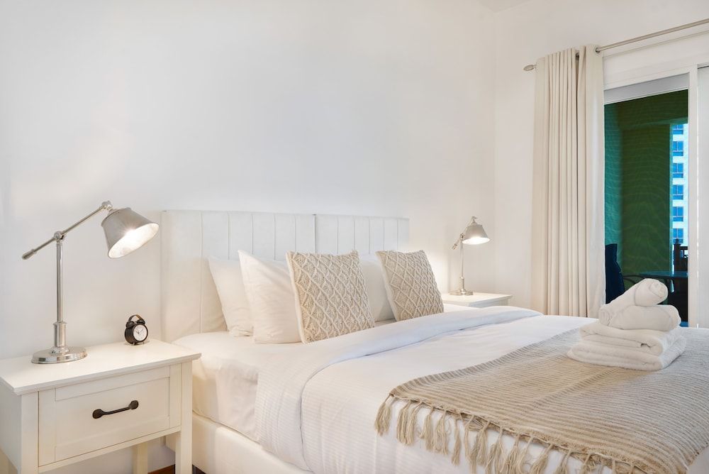 undefined Maison Privee - Modern and Airy 2BR in Palm Jumeirah 10