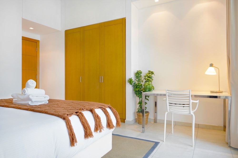 undefined Maison Privee - Modern and Airy 2BR in Palm Jumeirah 8