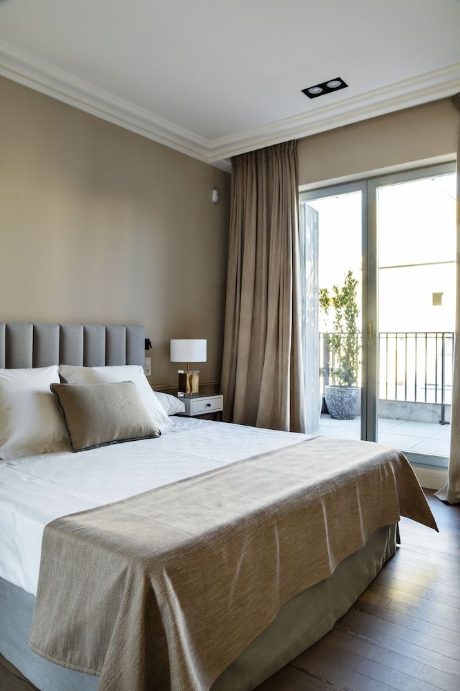 Ayala 63 Luxury Penthouse, 2 Bedrooms, City View 3