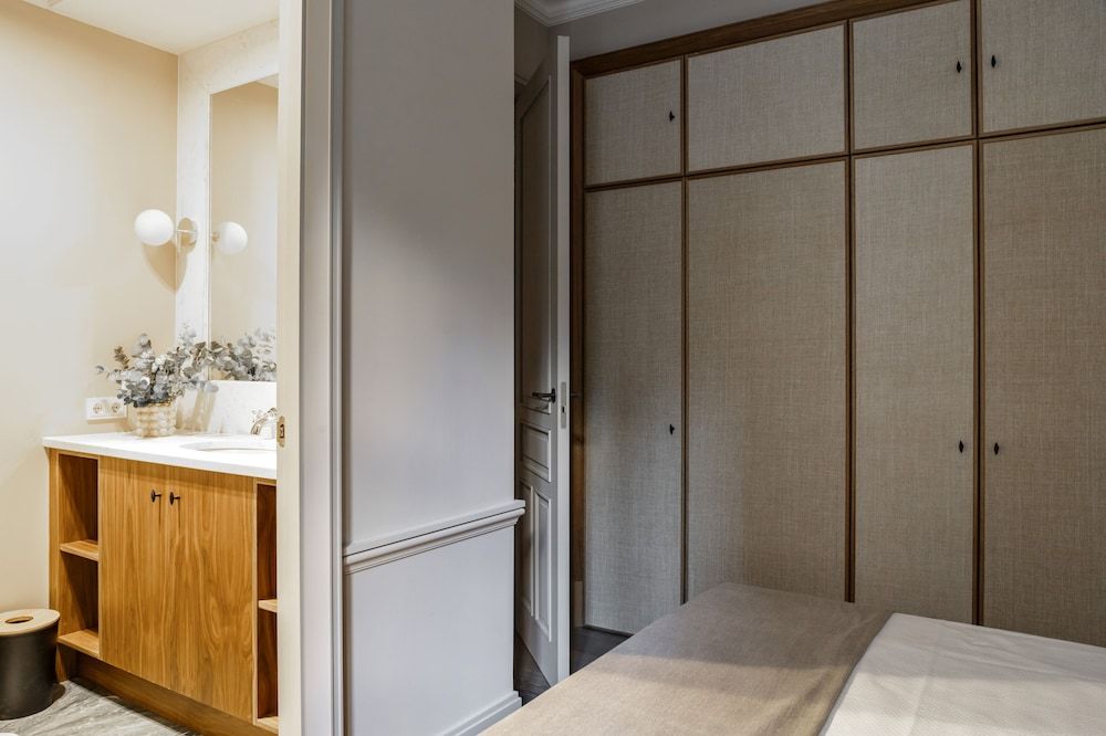 Ayala 63 Luxury Apartment, 2 Bedrooms, Balcony, City View 13