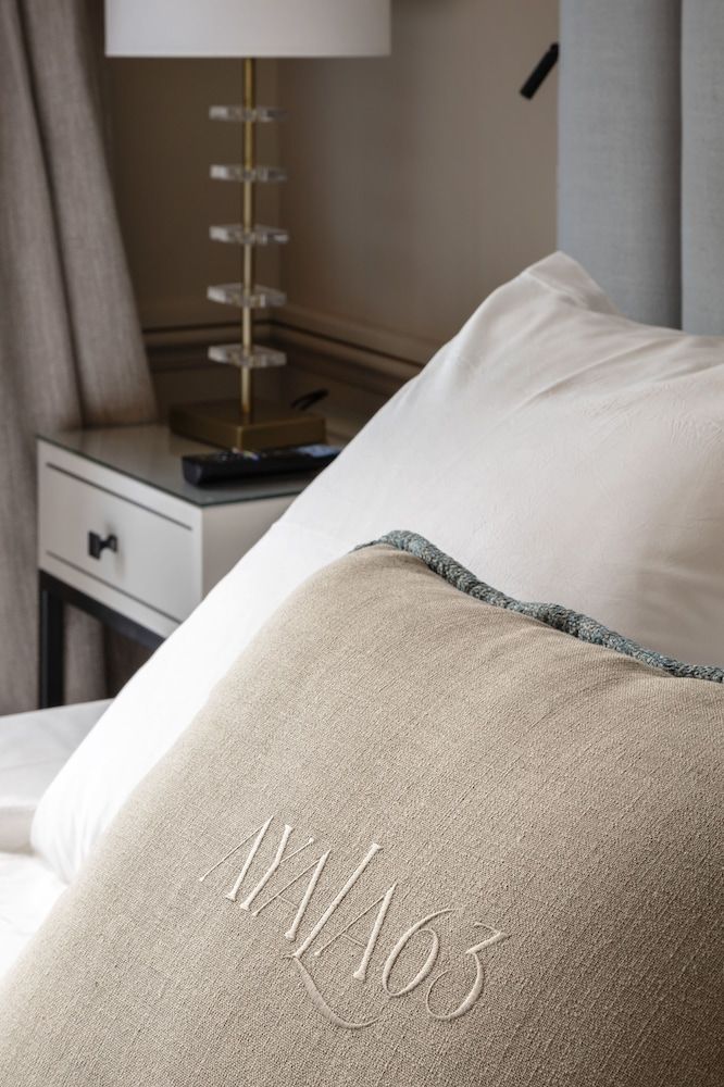 Ayala 63 Luxury Apartment, 2 Bedrooms, Balcony, City View 8