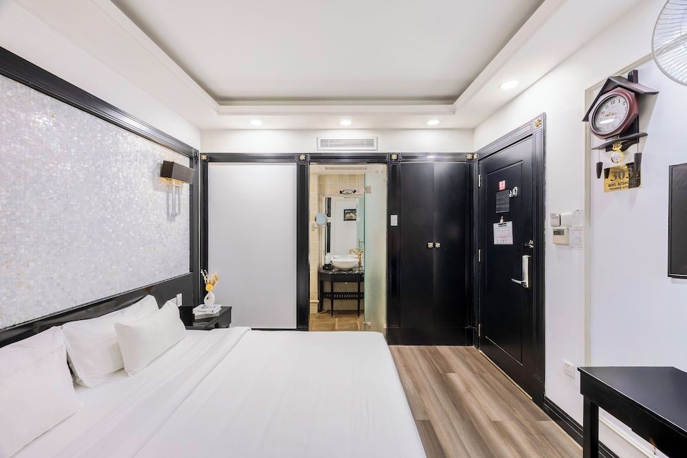 A25 Hotel - 06 Truong Dinh Superior Double Room