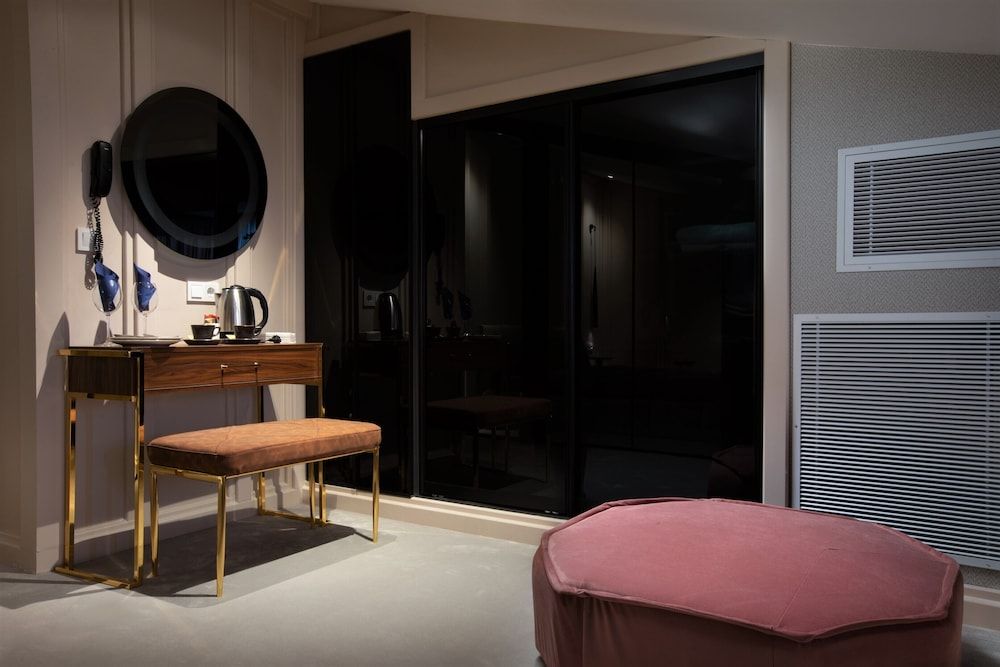 undefined Walton Gardens Pera 5