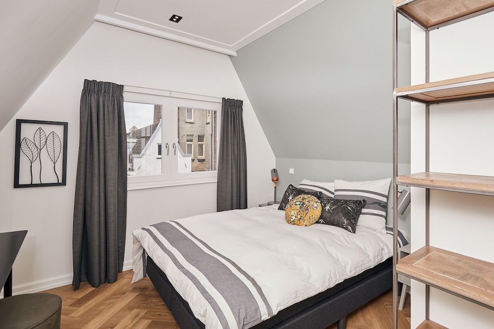 Damrak Short Stay Amsterdam Comfort Apartment 2