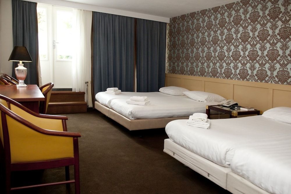 undefined Hotel 74 7