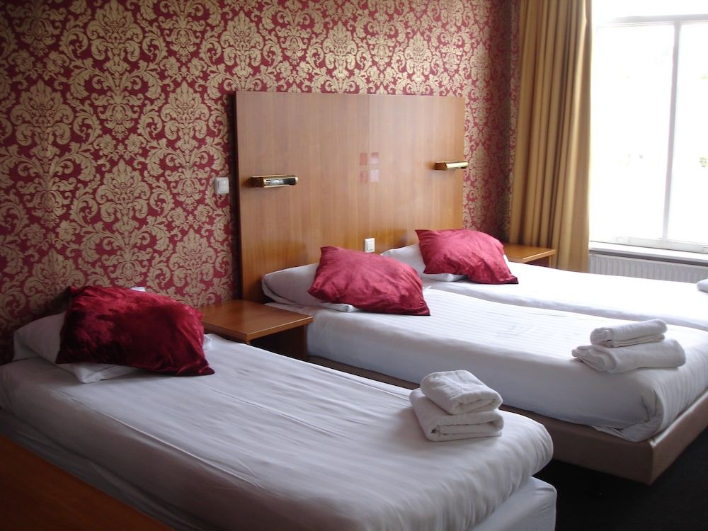 undefined Hotel 74 8