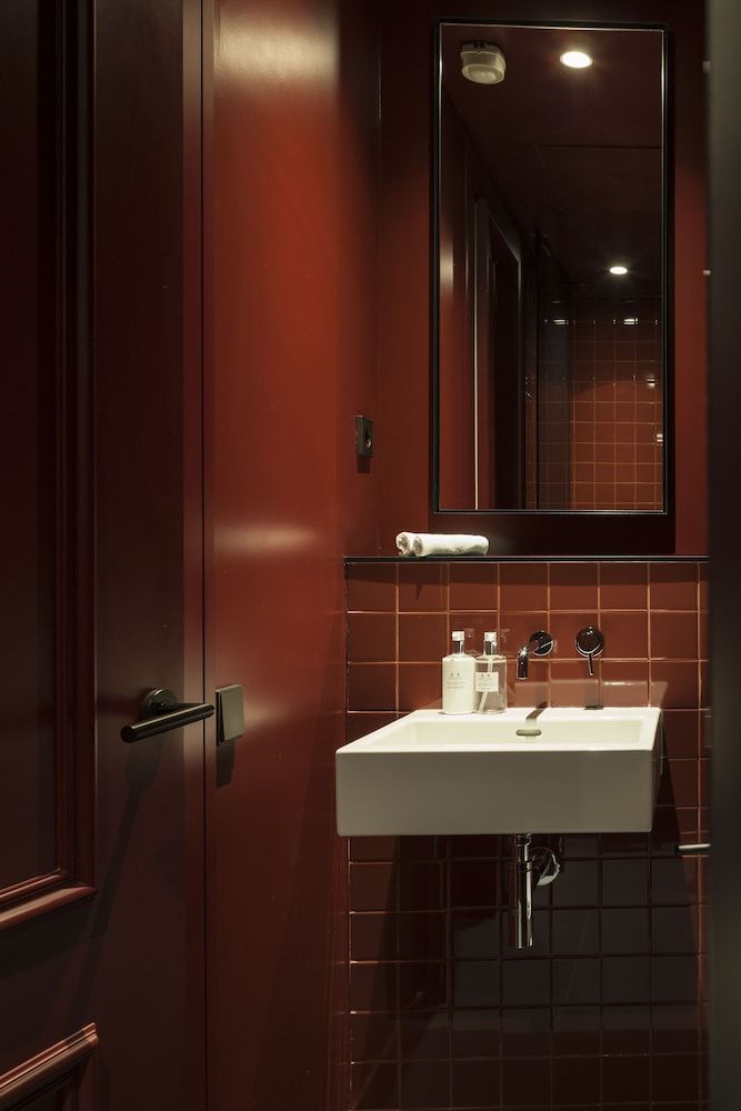 Presidential Suite (SPA access)