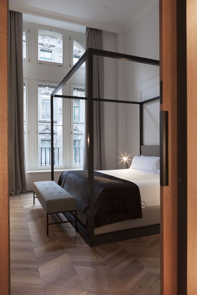 undefined Kozmo Hotel Suites & Spa - Small Luxury Hotels of the World 9