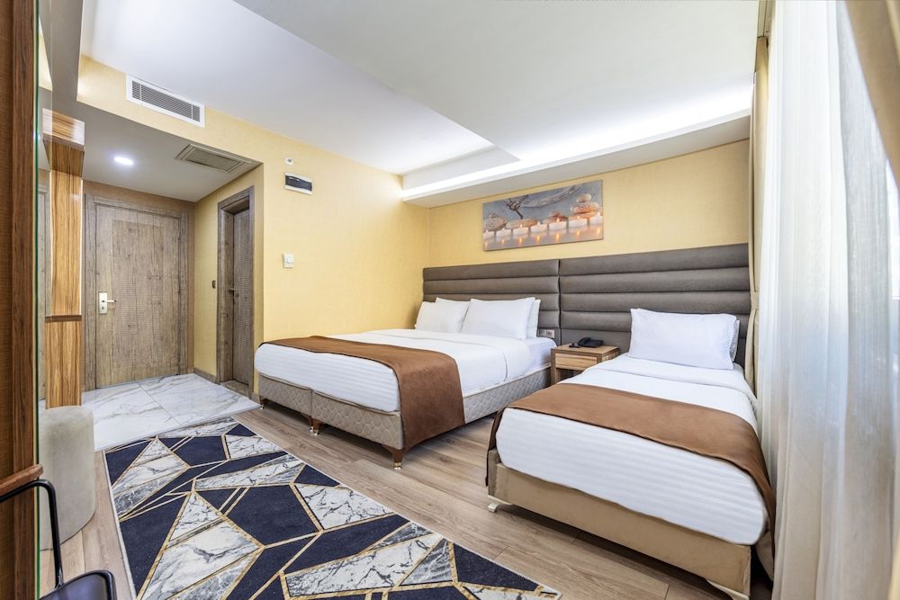 Dem İstanbul Airport Hotel Deluxe Triple Room