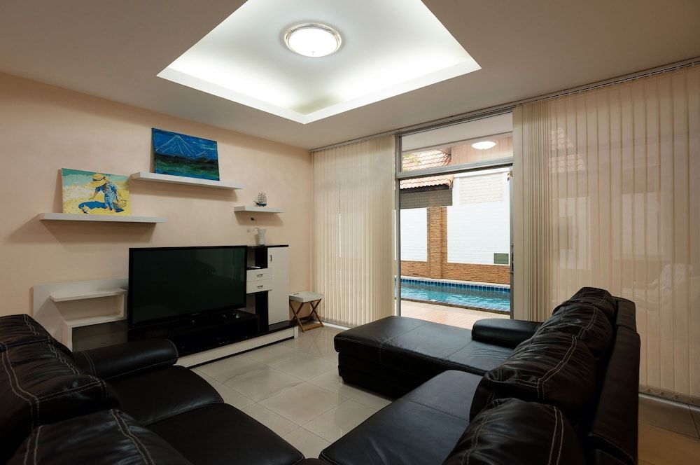 T.W. Marina Pool Villa Pattaya Family Villa 35